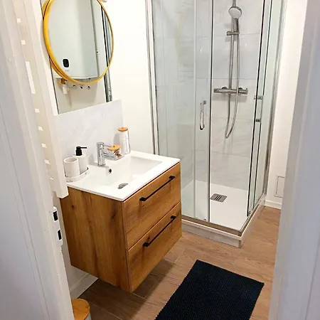 Sauna Et Jacuzzi - 1 Et 1 Salon - Vieille A 5 Minutes